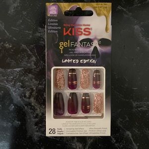 Kiss Gel Fantasy Limited Edition glue/press on nails